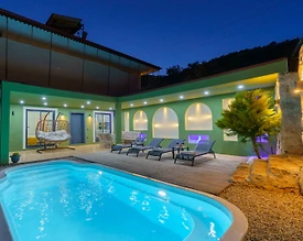 Kaş Bezirgan'da Merkeze Yürüme Mesafesinde, Özel Havuzlu, Kiralık Yazlık - 2