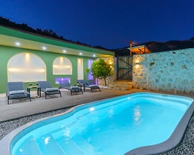 Kaş Bezirgan'da Merkeze Yürüme Mesafesinde, Özel Havuzlu, Kiralık Yazlık - 3