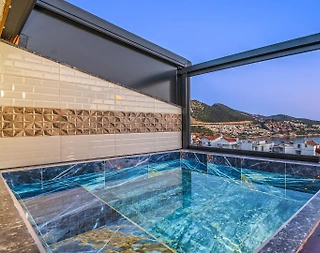 Kaş Kalkan'da Merkezi Konumda, Enfes Deniz Manzaralı, Lüks Tatil Evi - 1