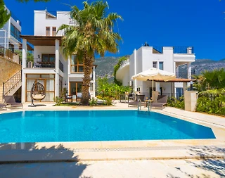 Kaş Kalkan'da Merkezi Konumda, Özel Havuzlu, 3+1 Villa - 1