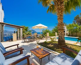 Kaş Kalkan'da Merkezi Konumda, Özel Havuzlu, 3+1 Villa - 2