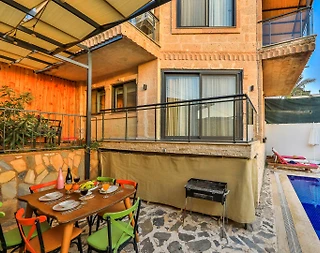 Kaş Kalkan'da Merkezi Konumda, Özel Havuzlu, Çift Jakuzili Villa - 5