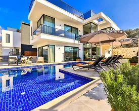 Kaş Kalkan'da Merkezi Konumda, Özel Havuzlu, Ferah Villa - 3