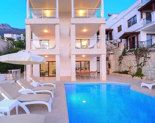Kaş Kalkan'da Merkezi Konumda, Özel Havuzlu, Kiralık Villa - 3