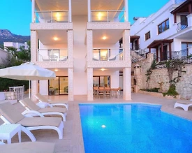 Kaş Kalkan'da Merkezi Konumda, Özel Havuzlu, Kiralık Villa - 3