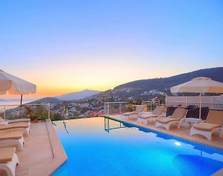 Kaş Kalkan'da Merkezi Konumda, Özel Havuzlu, Kiralık Villa - 4