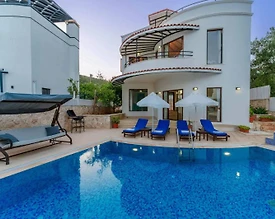 Kaş Kalkan'da Merkezi Konumda, Özel Havuzlu, Konforlu Villa - 2