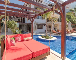 Kaş Kalkan'da Merkezi Konumda, Özel Havuzlu, Lüks Villa - 2