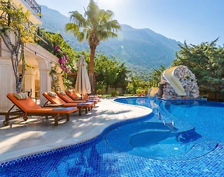 Kaş Kalkan'da Merkezi Konumda, Özel Havuzlu, Lüks Villa - 3