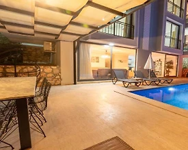 Kaş Kalkan'da Elverişli Konumda, Özel Havuzlu, Lüks Villa - 2