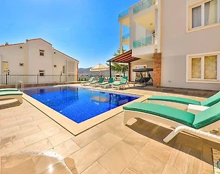 Kaş Kalkan'da Merkezi Konumda, Özel Havuzlu, Lüks Villa - 3