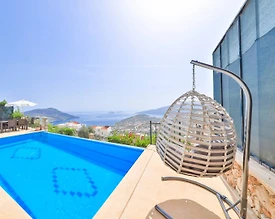 Kaş Kalkan'da Merkezi Konumda, Özel Havuzlu, Lüks Villa - 3