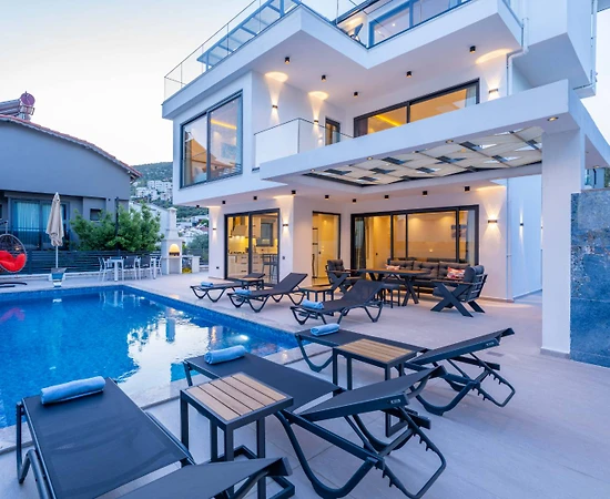 Kaş Kalkan'da Merkezi Konumlu, Özel Havuzlu, 6 Kişilik, Jakuzili Villa - 1
