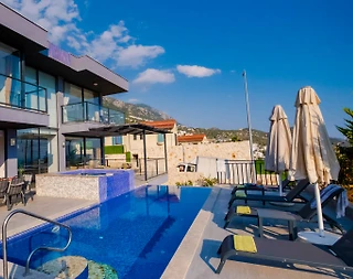 Kaş Kalkan'da Modern Tasarımlı, Özel Çift Havuzlu, Konforlu Villa - 2