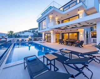 Kaş Kalkan'da Modern Tasarımlı, Özel Havuzlu, 3+1 Konforlu Villa - 2