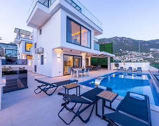 Kaş Kalkan'da Modern Tasarımlı, Özel Havuzlu, 3+1 Konforlu Villa - 3
