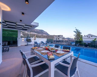 Kaş Kalkan'da Modern Tasarımlı, Özel Havuzlu, 3+1 Konforlu Villa - 4