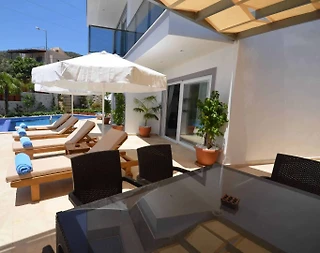 Kaş Kalkan'da Modern Tasarımlı, Özel Havuzlu, Merkezi Villa - 4