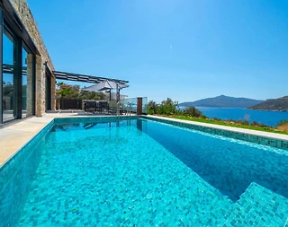 Kaş Kalkan'da Muhteşem Deniz Manzaralı, Isıtmalı Havuzlu, Jakuzili Villa - 4