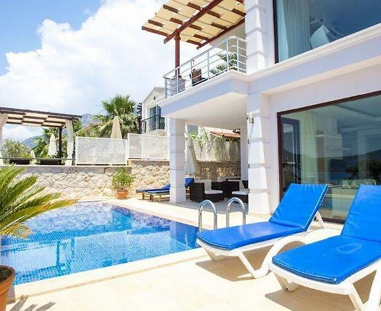 Kaş Kalkan'da Göz Alıcı Deniz Manzaralı, Özel Havuzlu, 3+1 Villa - 1