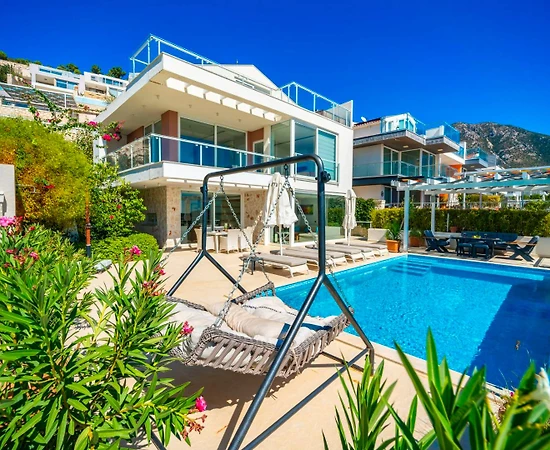 Kaş Kalkan'da Muhteşem Deniz Manzaralı, Özel Havuzlu, Ferah Villa - 1