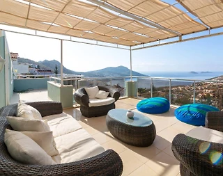 Kaş Kalkan'da Muhteşem Deniz Manzaralı, Özel Havuzlu, Geniş Villa - 1