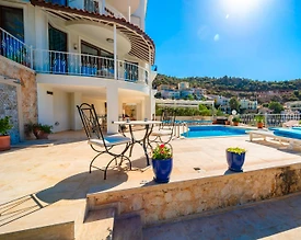 Kaş Kalkan'da Doğa ve Deniz Manzaralı, Özel Havuzlu, Kiralık Villa - 2