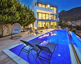 Kaş Kalkan'da Muhteşem Deniz Manzaralı, Özel Havuzlu, Lüks Villa - 2