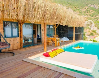 Kaş İslamlar'da Muhteşem Deniz Manzaralı, Özel Havuzlu, Tiny House - 4
