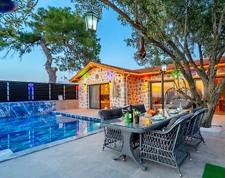 Kaş Kalkan'da Muhteşem Doğa Manzaralı, Özel Havuzlu, Konforlu Villa - 4