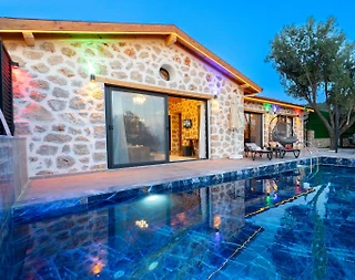 Kaş Kalkan'da Muhteşem Doğa Manzaralı, Özel Havuzlu, Konforlu Villa - 5