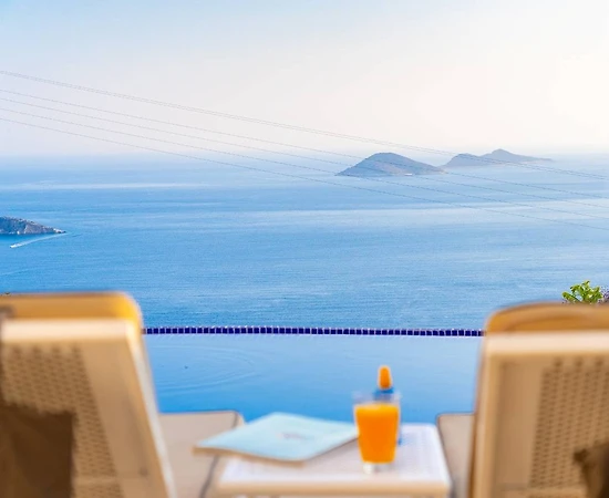Kaş Kalkan'da Muhteşem Manzaralı, Özel Havuzlu, Merkezi Villa - 1