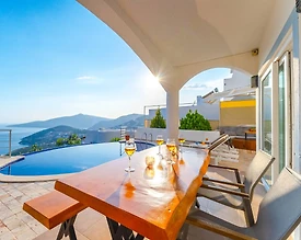 Kaş Kalkan'da Muhteşem Manzaralı, Özel Havuzlu, Merkezi Villa - 3