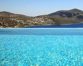 Kaş Kalkan'da Muhteşem Tasarımlı, Özel Havuzlu, Deniz Manzaralı Villa - 2