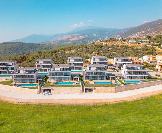 Kaş Kalkan'da Özel Havuzlu, Kalabalık Gruplar İçin Uygun, Modern Villa - 1