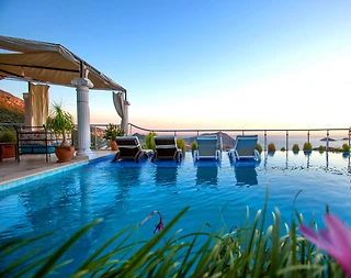 Kaş İslamlar'da Panoramik Deniz Manzaralı, Özel Havuzlu, Şık Villa - 2