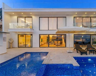 Kaş Kalkan'da Panoramik Deniz Manzaralı, Sonsuzluk Havuzlu, Lüks Villa - 2