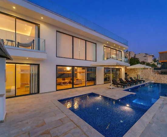 Kaş Kalkan'da Panoramik Deniz Manzaralı, Sonsuzluk Havuzlu, Lüks Villa - 1