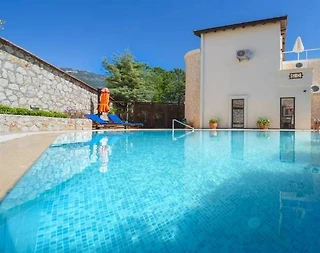Kaş Kalkan'da Sonsuz Doğa Manzaralı, Özel Havuzlu, Estetik Villa - 1