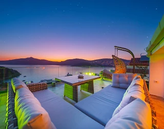 Kaş Kalkan'da Şehir Merkezine Yakın, Özel Havuzlu, Şık Villa - 1