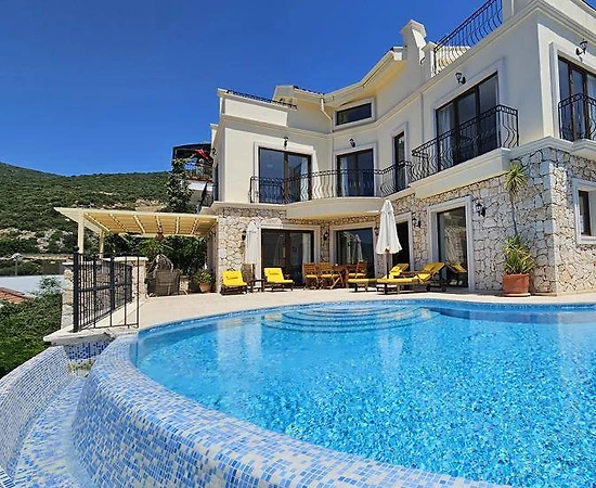 Kaş Kalkan'da Göz Alıcı Deniz Manzaralı, Özel Havuzlu, Taş Villa - 1