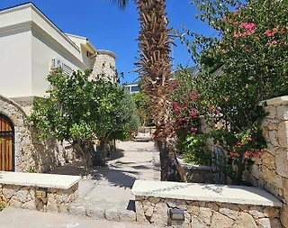 Kaş Kalkan'da Göz Alıcı Deniz Manzaralı, Özel Havuzlu, Taş Villa - 3