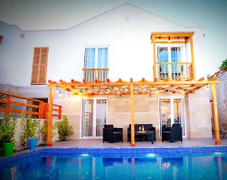 Kaş Kalkan'da Site İçerisinde, Özel Havuzlu, Kiralık Villa - 1