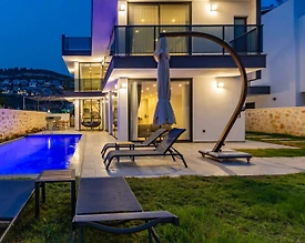 Kaş Kalkan'da Yemyeşil Bahçeli, Özel Havuzlu, 3+1 Villa - 3