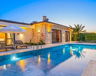 Kaş Bezirgan'da Sakin Doğa İçerisinde, Özel Havuzlu, Modern Villa - 1