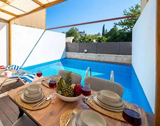 Kaş Kasaba'da Göz Alıcı Doğada, Özel Havuzlu, Konforlu Villa - 1