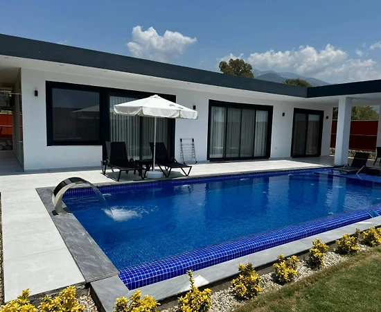 Kaş Çavdır'da Doğa İçersinde, Özel Havuzlu, Konforlu Villa - 1