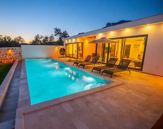 Kaş Kınık'ta Şehirden Uzakta, Özel Havuzlu, Lüks Villa - 3