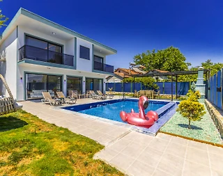 Kaş Kınık'ta Çekirdek Ailelere Uygun, Özel Havuzlu, 2+1 Villa - 1