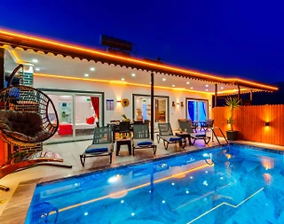 Kaş Kınık'ta Muhteşem Doğada, Özel Havuzlu, Muhafazakar Villa - 1